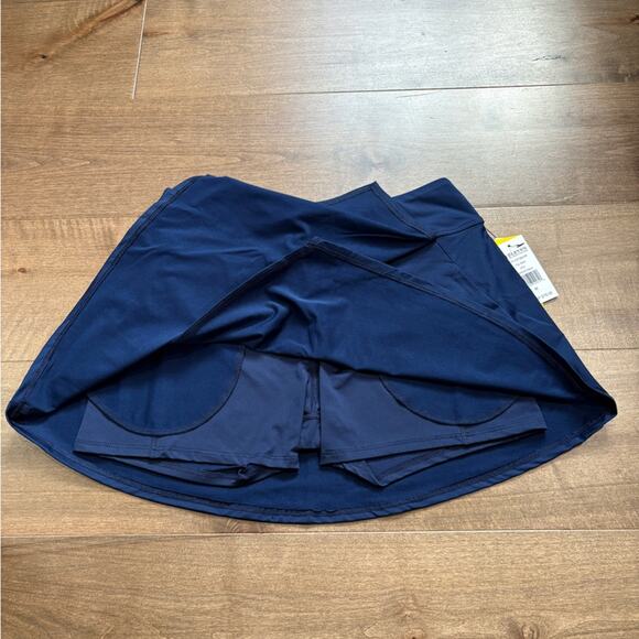 Eleven by Venus Williams Women's Fly Skirt Skort in Admiral Navy size Medium NWT - Picture 4 of 9